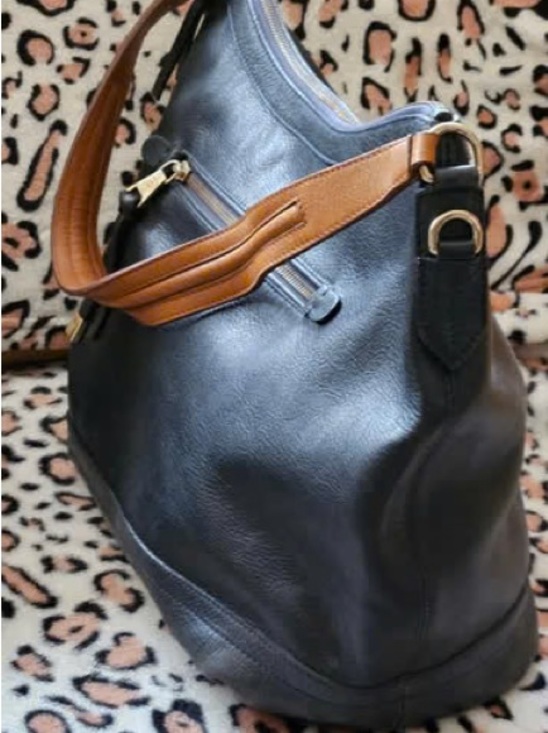 Massimo Dutti Handbags - Massimo dutti leather bag
